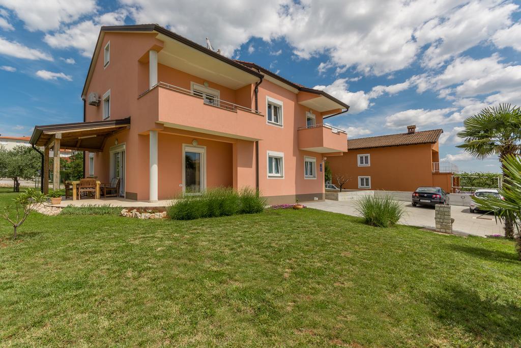 Guest House Gloria Novigrad Istria Esterno foto
