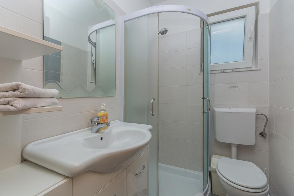 Guest House Gloria Novigrad Istria Esterno foto