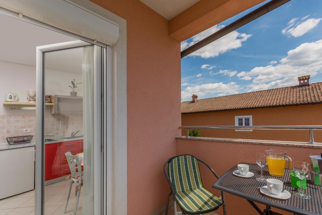 Guest House Gloria Novigrad Istria Esterno foto
